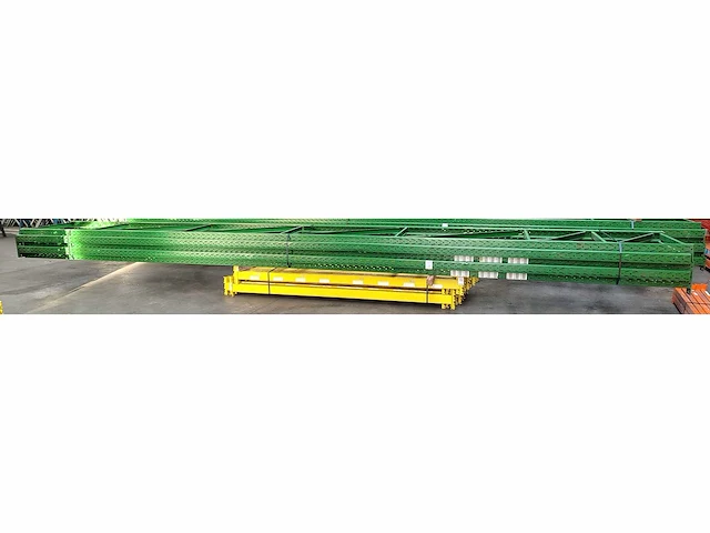 Pallet racking h8000mm x l (4x 2700mm) x w 900mm, 4 levels - afbeelding 1 van  2