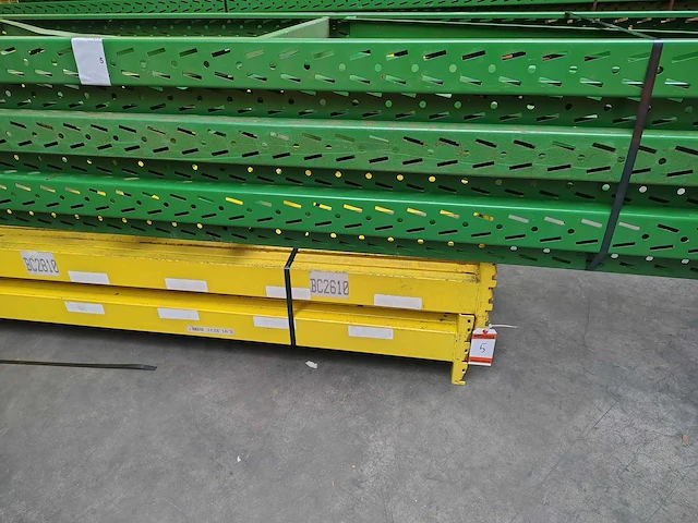 Pallet racking h8000mm x l (5x 2700mm) x w 900mm, 4 levels - afbeelding 2 van  2