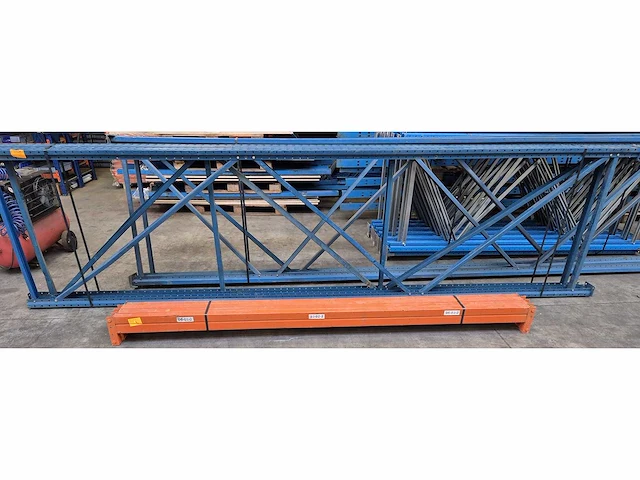 Pallet racking polypal 2 frames h4300, 4 beams l2700mm - afbeelding 1 van  1