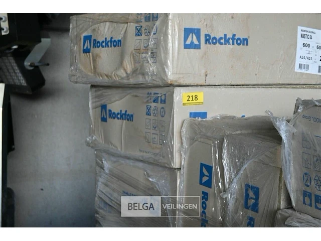Pallet rockfon mastic 04 12x 2 pakken 60x60x2 cm - afbeelding 1 van  2