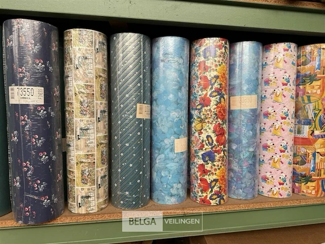 Pallet rollen cadeaupapier 220mx57cm - afbeelding 2 van  4