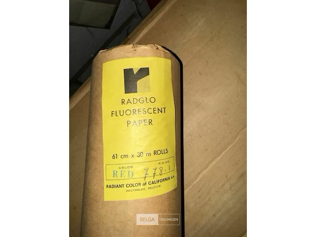 Pallet rollen papier 30mx61cm - afbeelding 3 van  4