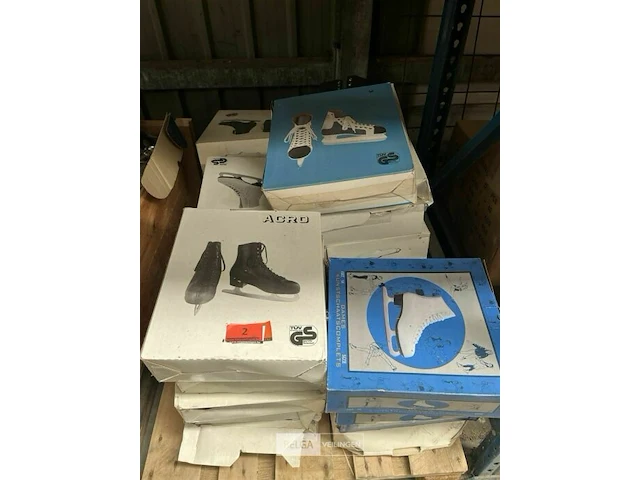 Pallet schaatsen in diverse maten (± 27 paar) - afbeelding 1 van  1