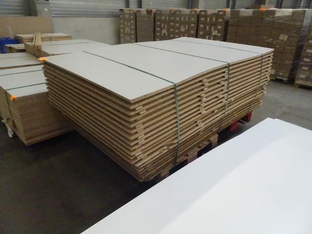 Pallet spaanplaten - afbeelding 4 van  4
