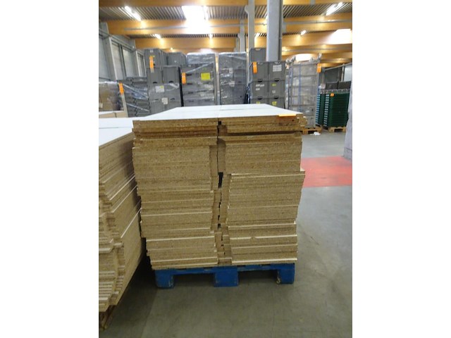 Pallet spaanplaten - afbeelding 1 van  3