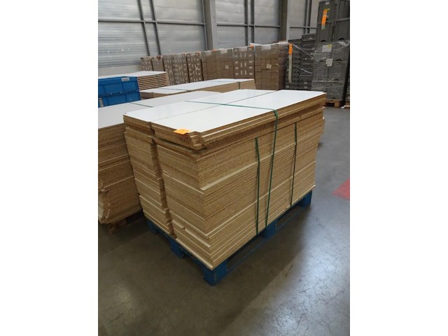 Pallet spaanplaten - afbeelding 3 van  3