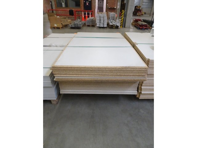 Pallet spaanplaten - afbeelding 5 van  5