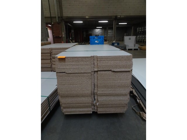 Pallet spaanplaten - afbeelding 1 van  4