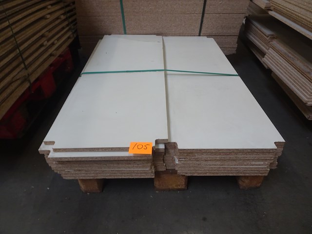Pallet spaanplaten - afbeelding 1 van  3