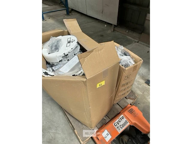 Pallet stofzuigeronderdelen - afbeelding 1 van  5
