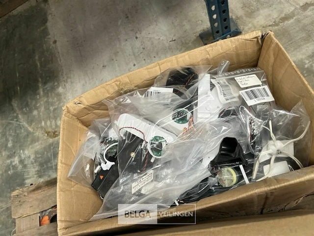 Pallet stofzuigeronderdelen - afbeelding 3 van  5