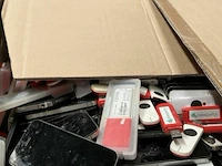 Pallet trekstor datastation pocket light 3,0 en usb sticks - afbeelding 1 van  6