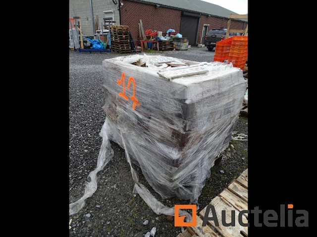 Pallet van verschillend friezen - afbeelding 2 van  10