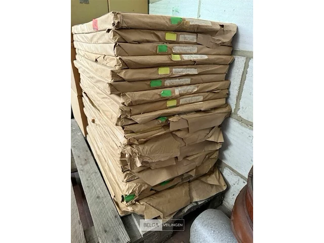 Pallet vellen karton div kleuren - afbeelding 2 van  3