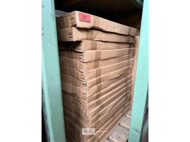 Pallet vellen papier div kleuren - afbeelding 1 van  1