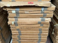 Pallet vellen papier div kleuren - afbeelding 1 van  2