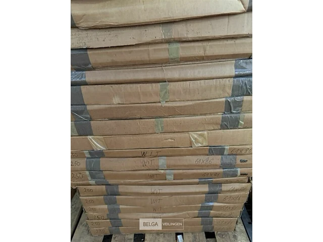 Pallet vellen papier wit 61x86 cm - afbeelding 2 van  2