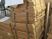 Pallet vellen papier wit - afbeelding 2 van  3