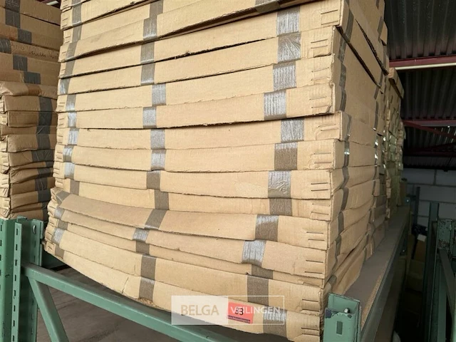 Pallet vellen papier wit+div kleuren - afbeelding 1 van  2
