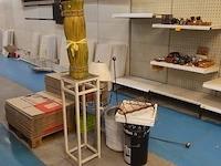 Pallet verhuisdozen + decoratie - afbeelding 1 van  5