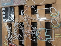 Pallet wandverlichting kinderkamer - afbeelding 4 van  4