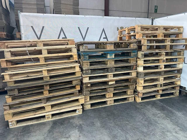 Pallet - afbeelding 1 van  3
