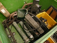 Palletboxen met auto onderdelen - afbeelding 3 van  10
