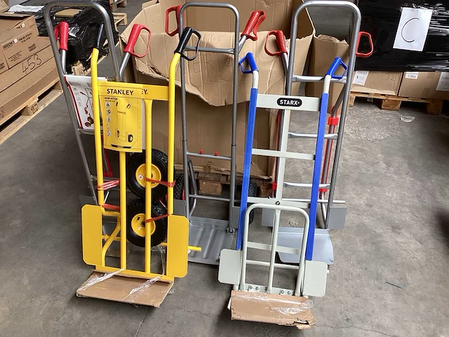 Palletdeal div steekwagens - afbeelding 1 van  5