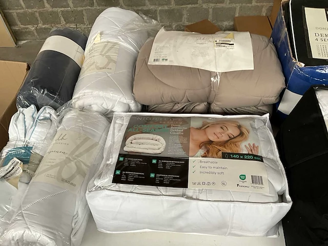 Palletdeal diverse dekbedden - afbeelding 2 van  18