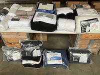Palletdeal diverse dekbedden - afbeelding 1 van  18