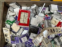Palletdeal diverse schakelmateriaal en toebehoren - afbeelding 3 van  10