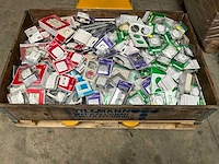 Palletdeal diverse schakelmateriaal en toebehoren - afbeelding 1 van  9