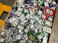Palletdeal diverse schakelmateriaal en toebehoren - afbeelding 2 van  10