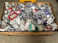 Palletdeal diverse schakelmateriaal en toebehoren - afbeelding 1 van  10