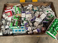 Palletdeal diverse schakelmateriaal en toebehoren - afbeelding 1 van  10