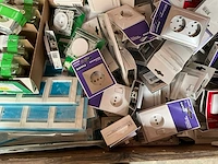 Palletdeal diverse schakelmateriaal en toebehoren - afbeelding 6 van  10