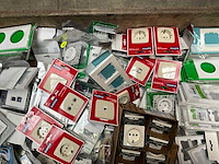Palletdeal diverse schakelmateriaal en toebehoren - afbeelding 4 van  9