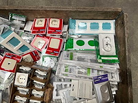 Palletdeal diverse schakelmateriaal en toebehoren - afbeelding 6 van  9