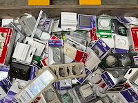 Palletdeal diverse schakelmateriaal en toebehoren - afbeelding 4 van  10