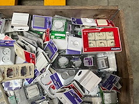 Palletdeal diverse schakelmateriaal en toebehoren - afbeelding 6 van  10