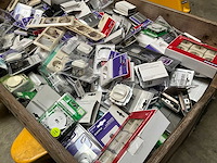 Palletdeal diverse schakelmateriaal en toebehoren - afbeelding 8 van  10