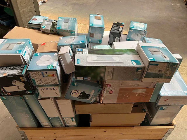 Palletdeal eglo verlichting - afbeelding 6 van  7