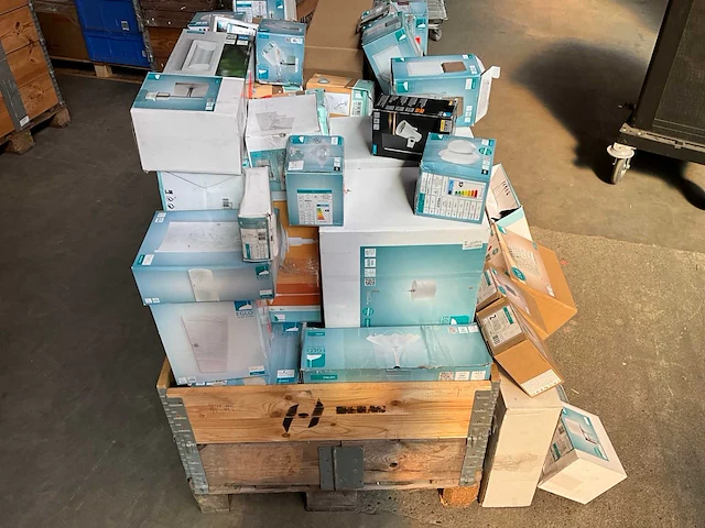 Palletdeal eglo verlichting - afbeelding 7 van  7
