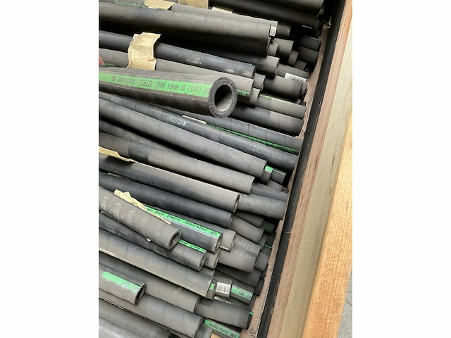 Palletdeal radiatorslangen epdm 19 mm - afbeelding 4 van  7