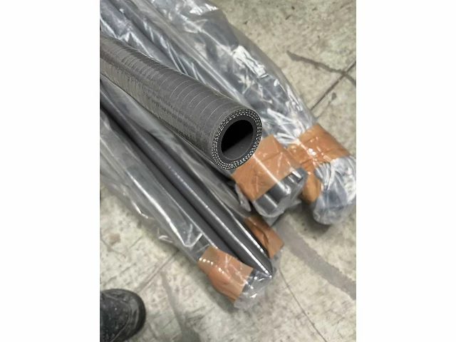 Palletdeal radiatorslangen epdm 19 mm - afbeelding 7 van  7