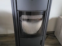 Palletkachel austroflamm + schouw - afbeelding 1 van  3
