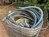 Palletkooi / gitterbox met slangen - afbeelding 2 van  2