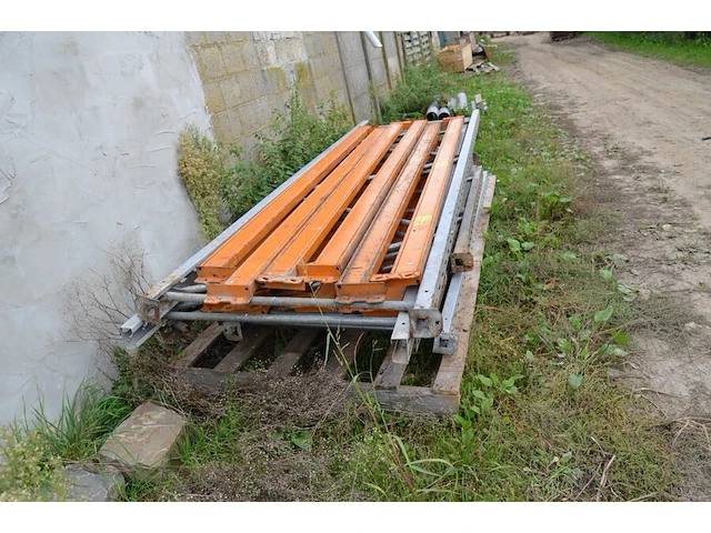 Palletstelling bestaande uit 31 dwarsbalken en 10 kopsteunen - afbeelding 9 van  9