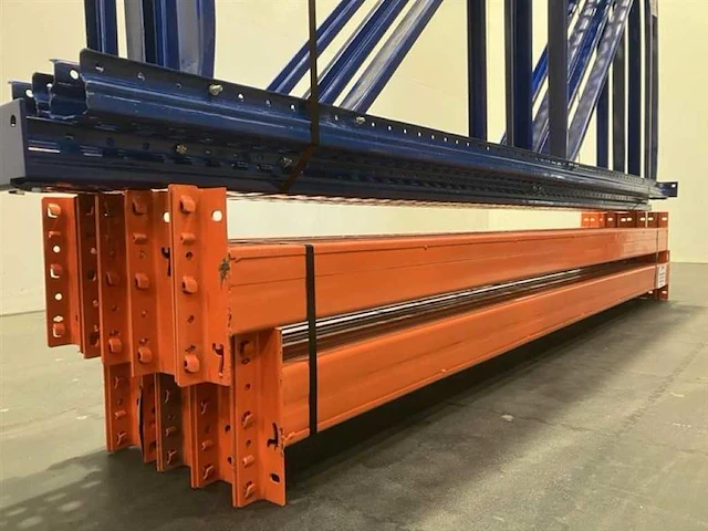 Palletstelling lengte 8460 mm, hoogte 3000 mm, diepte 1100 mm, 3 niveaus, occasie - afbeelding 3 van  4