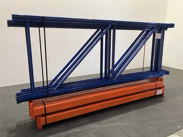 Palletstelling lengte 8460 mm, hoogte 3000 mm, diepte 1100 mm, 3 niveaus, occasie - afbeelding 1 van  4